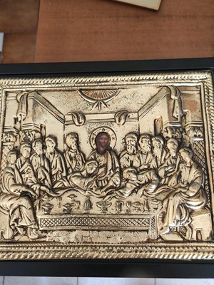 Last Supper image used, metal alloy
