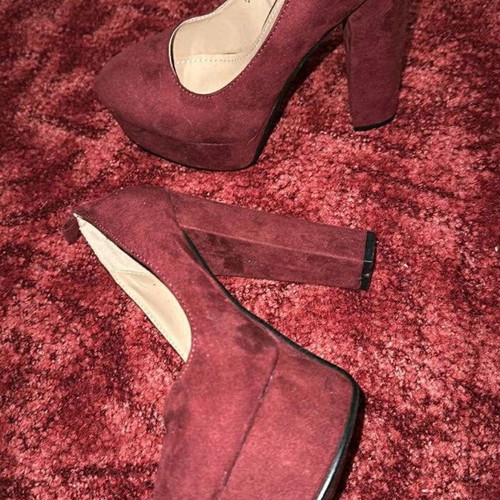 Burgundy high heel pumps 15 cm like new with ankle strap size 37