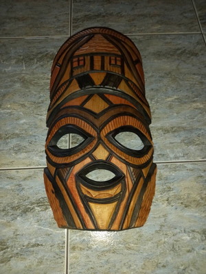 Wooden mask like new