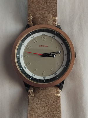 Watch unused, beige and brown, 45mm dial