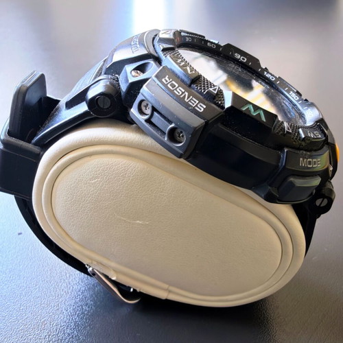 Casio Protrek PRG-240-1ER watch like new, solar powered, outdoor features