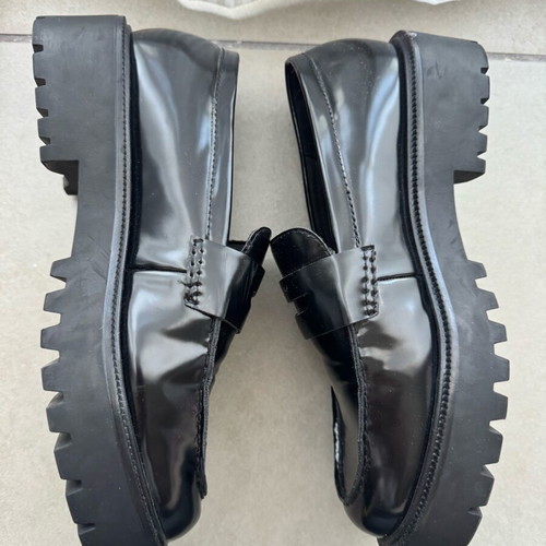 Oxford loafers H&M like new, black, size 37