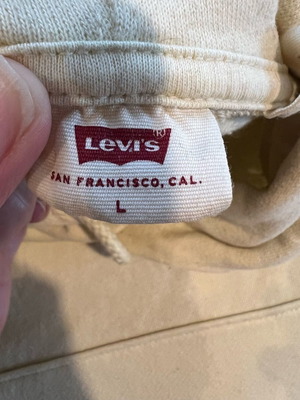 Levi’s hoodie like new, size L, yellow