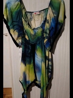 Garantie asymmetrical blouse like new