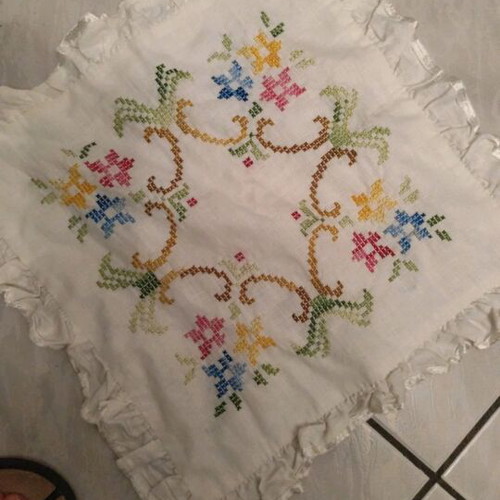Decorative pillow cover 35x35 like new, handmade with zipper