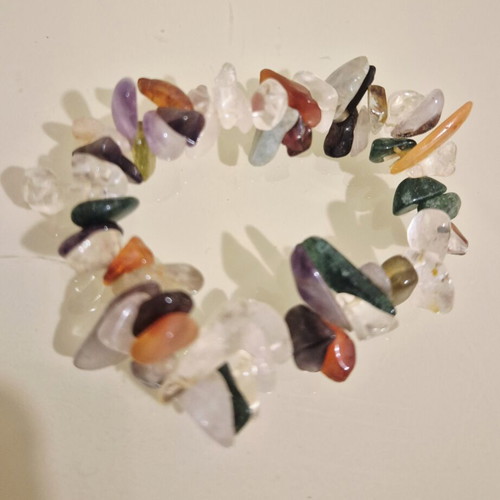 Handmade elastic bracelet with natural semiprecious stones