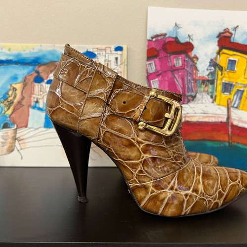 Uncle boots women's patent leather with crocodile pattern Donna di Gio like new, size 37