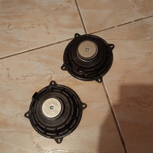 Car speakers 100 watts like new