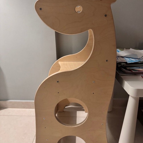Giraffe Learning Tower like new