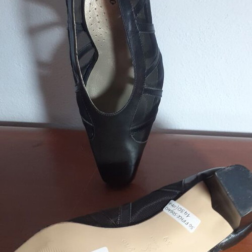 Soffice Sogno leather black pumps size 39 like new