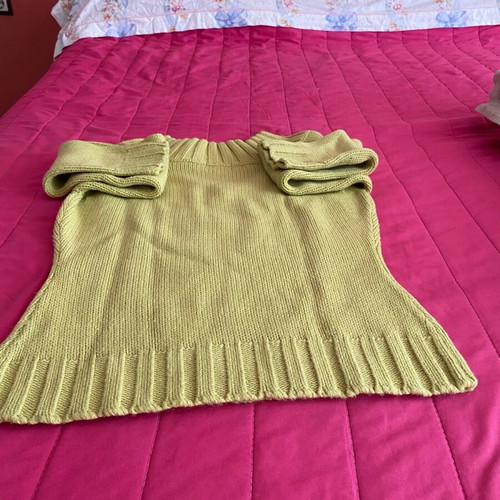 Naf Naf pullover like new, green, medium size with slim fit