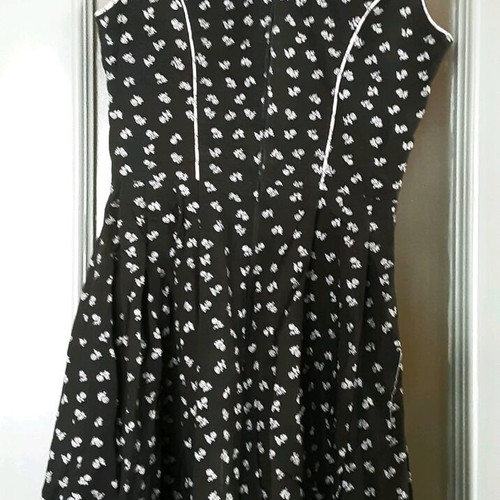 Ethnic dress like new with black and white flowers and pink details, size S