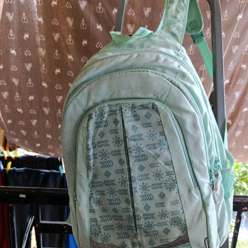 School bags like new, pack of 3 pieces