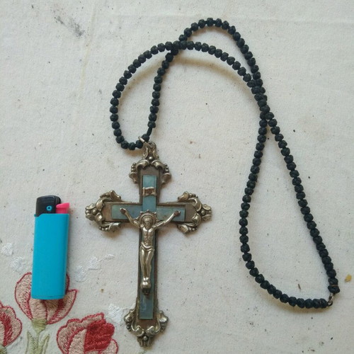 Cross with komboskini like new
