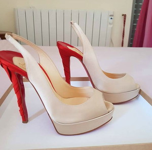 Гьобели Christian Louboutin (№ 36.5)