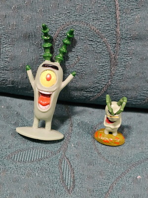 Plankton and Spongebob figures used, set of 2