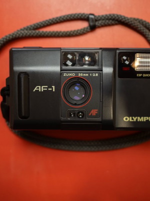 Olympus AF-1 φωτογραφική μηχανή μεταχειρισμένη, 35mm φιλμ, φακός Zuiko