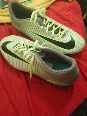 Nike Mercurial ποδοσφαιρικά παπούτσια νέα, νούμερο 43