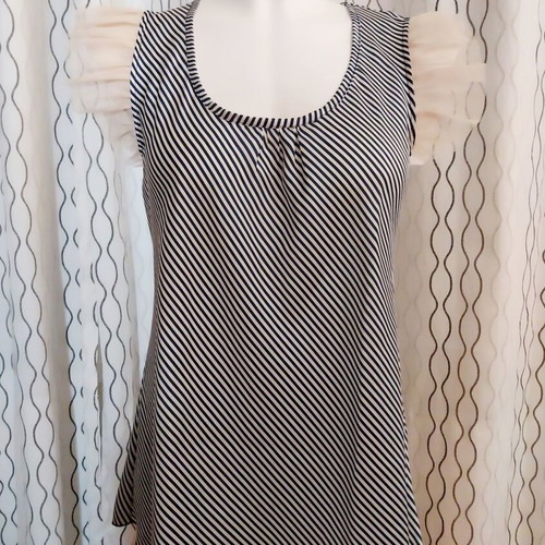Top with ruffle sleeves like new, blue and beige, size S/M