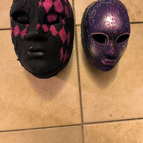 Decorative carnival masks like new, set of 11 with witch hat