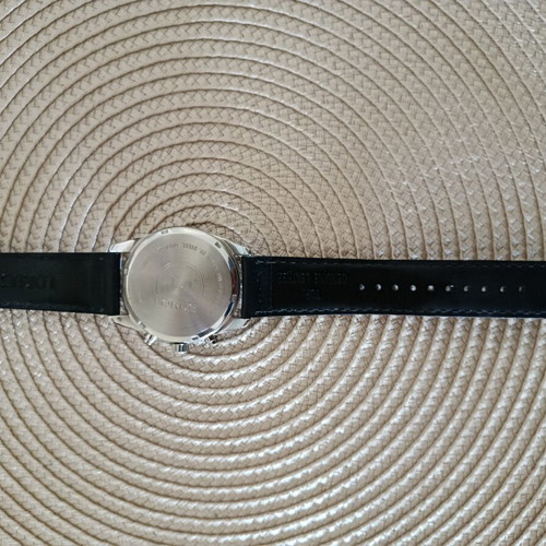 Lorus men's sport chronograph watch like new, black and silver