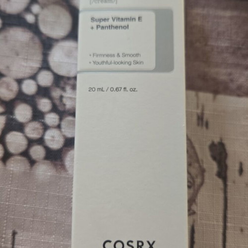 Cosrx retinol cream used with panthenol and vitamin E