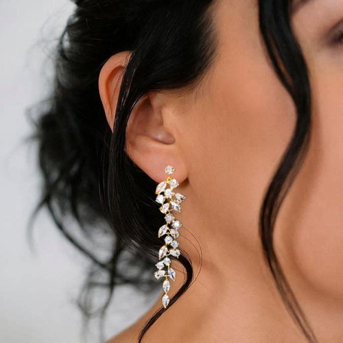Earrings new in gold tone with gift packaging