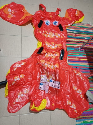 Inflatable sea lobster like new