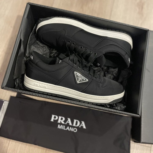 Prada sneakers Re nylon like new, black, size 37.5