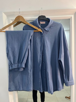 Oversized shirt and pants set new, comfortable fit