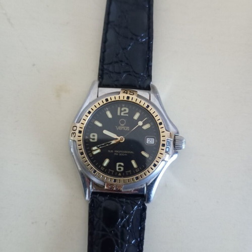 Venus Sub Professional PH 200M men's diving watch, black leather strap