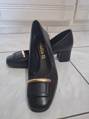 Ragazza 032 women's classic leather pumps size 37 used, black