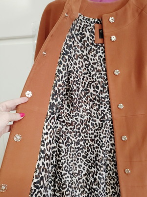 Coat with leopard print lining like new, terracotta color, size L
