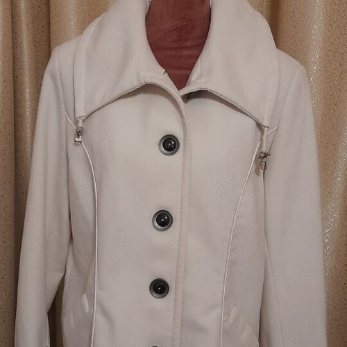 Été White Corduroy Half Coat like new, size XL
