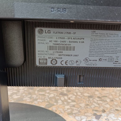 LG Flatron L1753S 17-Inch LCD Monitor Like New