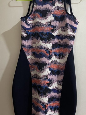 Φόρεμα River Island στενό πολύχρωμο
