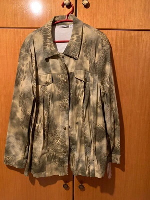 Denim jacket animal print new, green