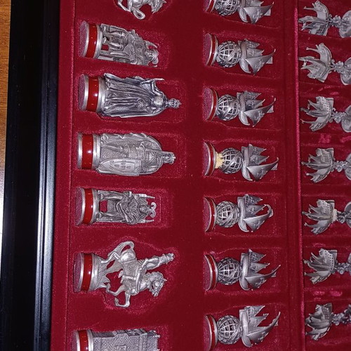 Chess set 1992 used, alabaster and wood collectible