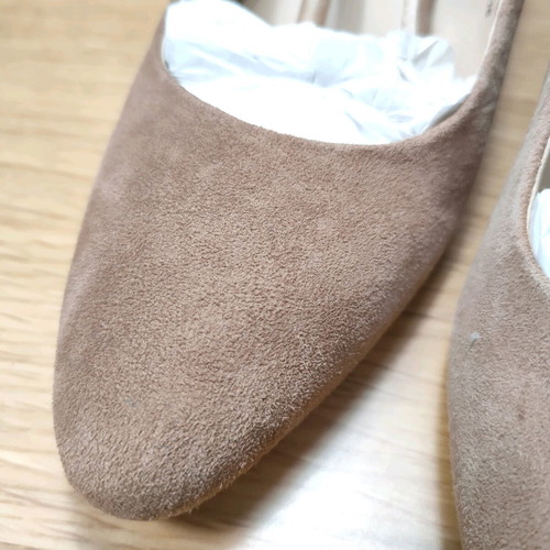 H&M premium suede pumps like new, sand beige, size 42