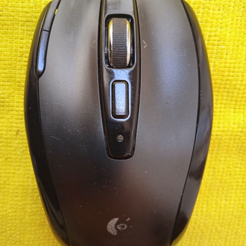 Logitech VX Nano wireless mouse used with dongle, case and ENELOOP PRO batteries