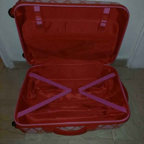 Pink suitcase like new with 4 wheels, children's princess design