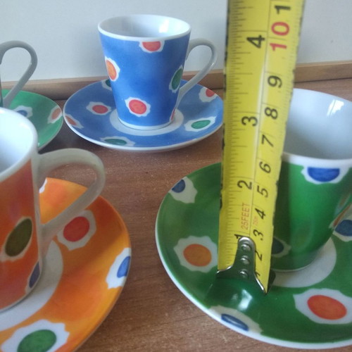 Set of 5 cups with base