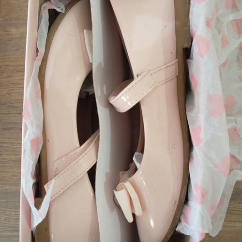 Nelli Blu pink patent ballerina shoes size 34