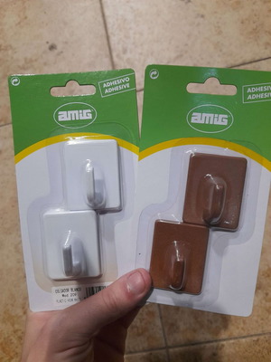 Πιαστράκια τοίχου καινούργια, 2 σετ των 2 τεμαχίων με κόλλα