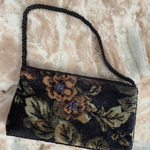 Vintage shoulder bag used with embroidered designs and beads