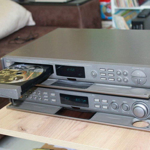 Marantz receiver and player 75SR1020 and 75CD1020