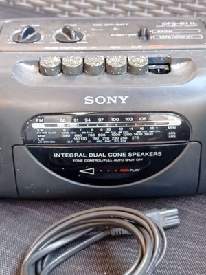 Sony CFS-B11L cassette radio used with broken record button