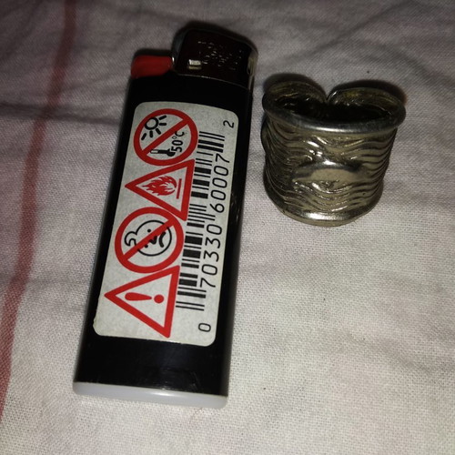 Dolphin ring used, not silver