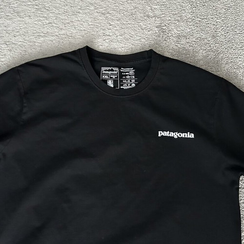Patagonia Framed Fitz Roy Trout Organic T-Shirt XXL like new, black