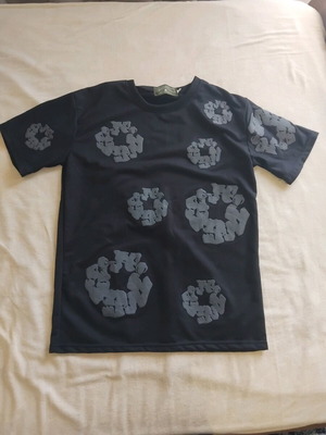 Denim Tears tshirt like new, size S, black